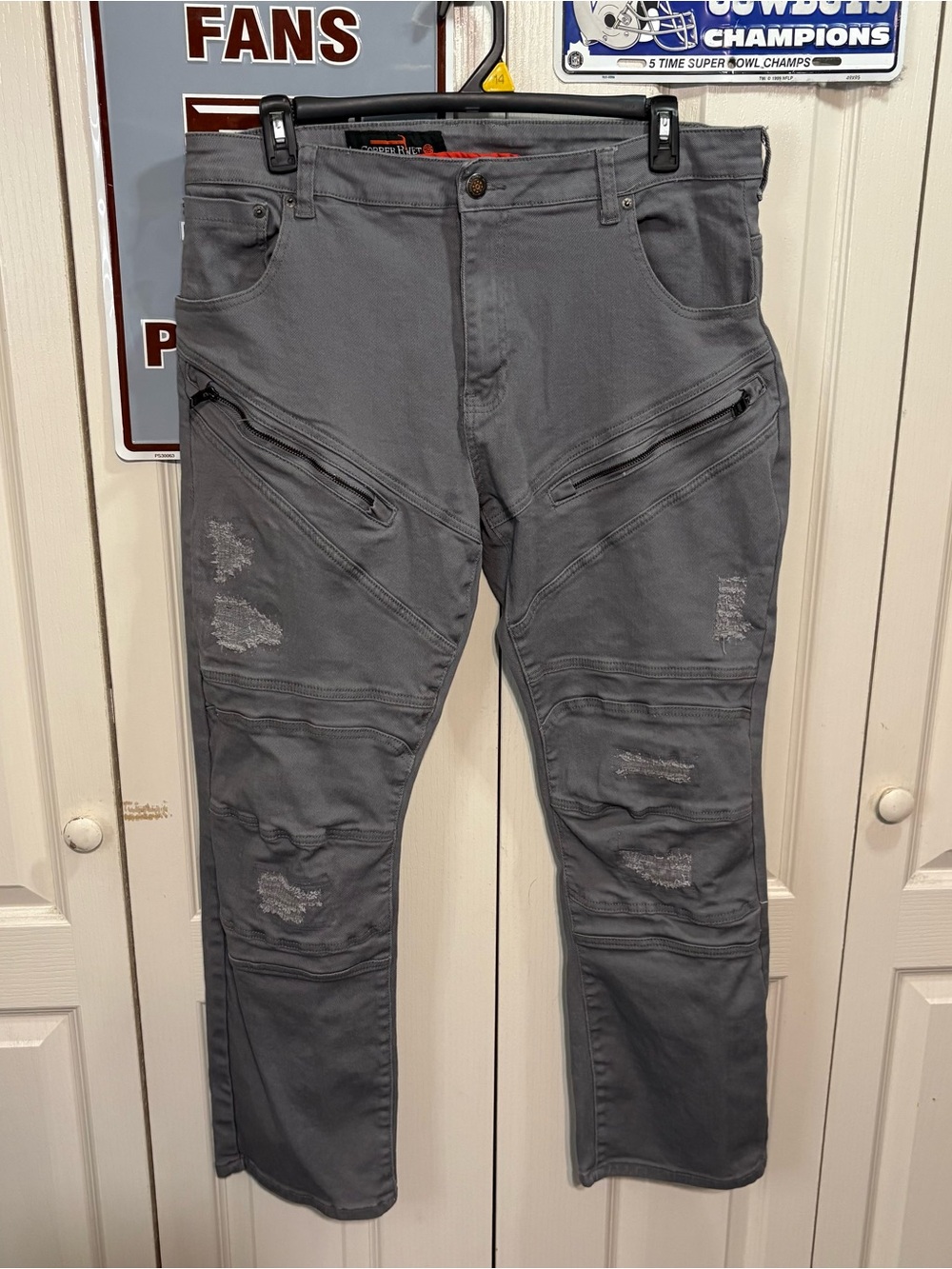 Copper Rivet Men's Distressed Grey Moto-Style Pants